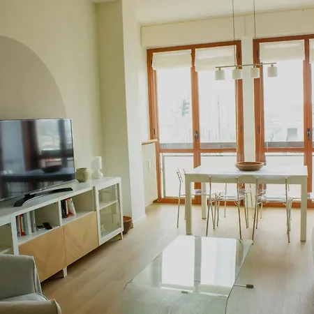 Charming Towers Guest House-Apartment Milano Esterno foto
